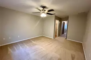 8202 Downpatrick Ct, Tampa, FL 33610 - Photo 27