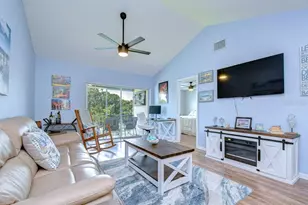 4925 Myrtle Oak Dr, New Port Richey, FL 34653 - Photo 3