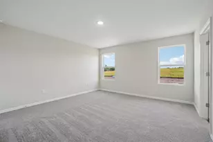 36605 Sagemoor Dr, Zephyrhills, FL 33541 - Photo 5
