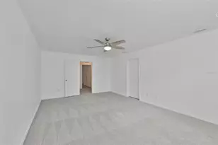 5461 Magdalene Wy, Zephyrhills, FL 33541 - Photo 11