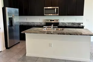 34218 Redwood Dawn Ln, Wesley Chapel, FL 33543 - Photo 5
