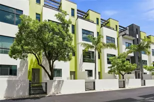 931 Arlington Ave N, Saint Petersburg, FL 33705 - Photo 1