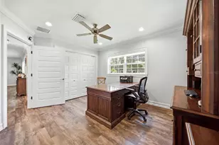 10715 Carrollwood Dr, Tampa, FL 33618 - Photo 23