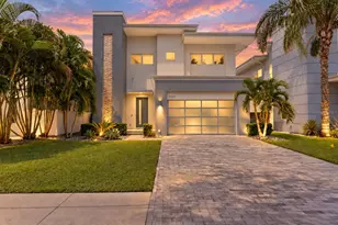 3207 W Paul Ave, Tampa, FL 33611 - Photo 1