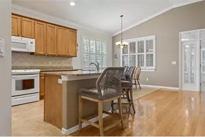 9703 Hidden Cove Court, Tampa, FL 33618 - Photo 5