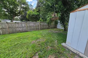 14926 Laurie Ln, Tampa, FL 33613 - Photo 35