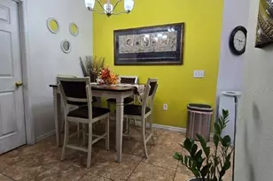 14926 Laurie Ln, Tampa, FL 33613 - Photo 9