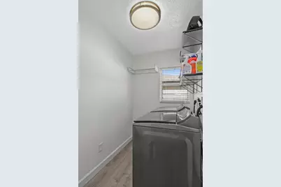 6917 Dunnett Avenue N, Saint Petersburg, FL 33709 - Photo 33