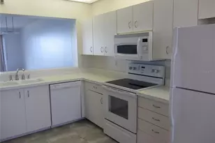 7882 Sailboat Key Blvd S, South Pasadena, FL 33707 - Photo 9