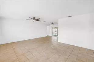2053 Dolphin Blvd S, Saint Petersburg, FL 33707 - Photo 7