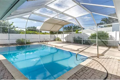 2053 Dolphin Boulevard S, Saint Petersburg, FL 33707 - Photo 41