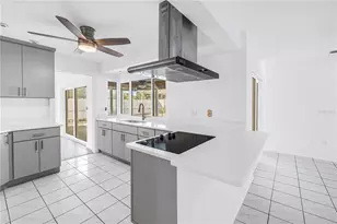 2053 Dolphin Blvd S, Saint Petersburg, FL 33707 - Photo 23