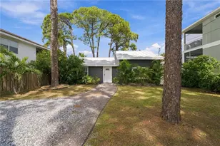 839 Florida Ave, Palm Harbor, FL 34683 - Photo 57