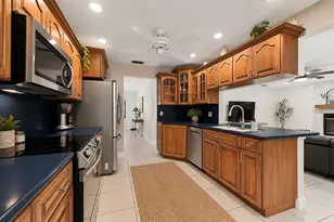 1683 Oak Pl, Clearwater, FL 33755 - Photo 35