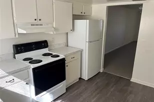 6300 1st Ave S, Saint Petersburg, FL 33707 - Photo 5