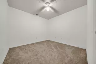 18171 Paradise Point Dr, Tampa, FL 33647 - Photo 23