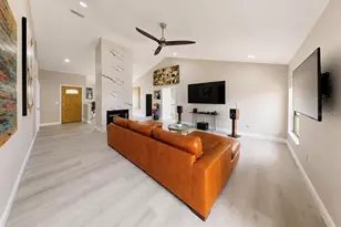1921 Stanfield Dr, Brandon, FL 33511 - Photo 19