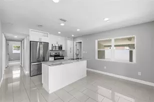 7806 Tanglewood Ln, Tampa, FL 33615 - Photo 5