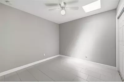 7806 Tanglewood Lane, Tampa, FL 33615 - Photo 21