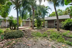 14623 Sunset Dr, Largo, FL 33774 - Photo 23