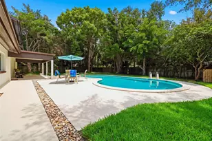 11735 Lipsey Rd, Tampa, FL 33618 - Photo 45
