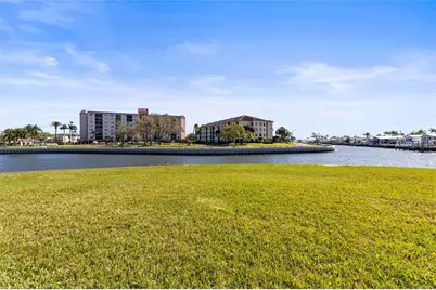 19029 US Highway 19 N #7-9, Clearwater, FL 33764 - Photo 9