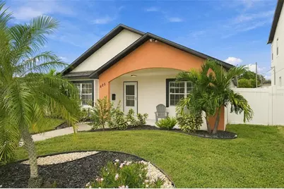 625 Folsom Street S, Saint Petersburg, FL 33707 - Photo 3