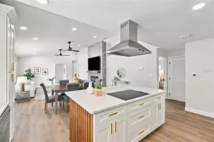 625 Folsom St S, Saint Petersburg, FL 33707 - Photo 7