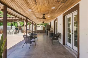 9613 Six Mile Creek Rd, Tampa, FL 33610 - Photo 41