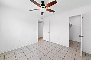1920 E Edgewood Dr, Lakeland, FL 33803 - Photo 13