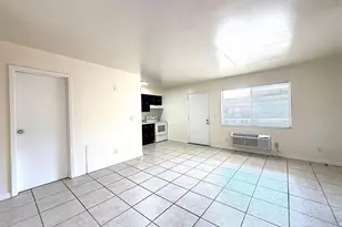 3301 58th Ave S, Saint Petersburg, FL 33712 - Photo 5
