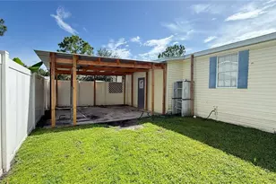10404 Brussels Dr, Riverview, FL 33578 - Photo 11