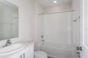36715 Thornhedge Dr, Zephyrhills, FL 33541 - Photo 17