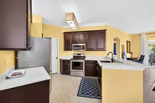 1322 Fairway Greens Dr, Sun City Center, FL 33573 - Photo 9
