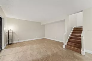 12310 Touchton Dr, Tampa, FL 33617 - Photo 5
