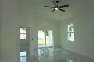 8926 N Orleans Ave, Tampa, FL 33604 - Photo 23