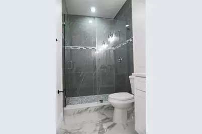 8926 N Orleans Avenue, Tampa, FL 33604 - Photo 35