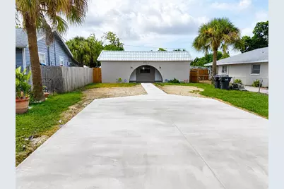 3714 50th Avenue N, Saint Petersburg, FL 33714 - Photo 1
