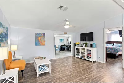 2715 11th Avenue SE, Ruskin, FL 33570 - Photo 9