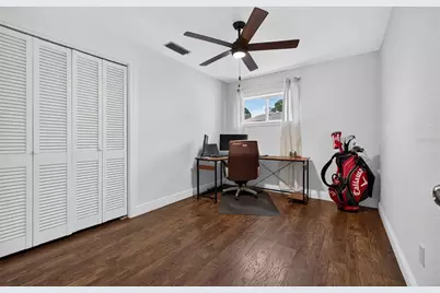 1667 N Dakota Avenue NE, Saint Petersburg, FL 33703 - Photo 21