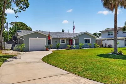 1667 N Dakota Avenue NE, Saint Petersburg, FL 33703 - Photo 1