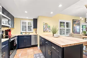 201 Lagoon Dr, Palm Harbor, FL 34683 - Photo 31