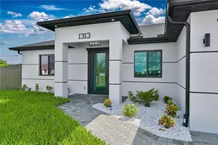 1313 NE 7th Ave, Cape Coral, FL 33909 - Photo 3