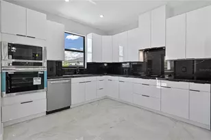 1313 NE 7th Ave, Cape Coral, FL 33909 - Photo 17