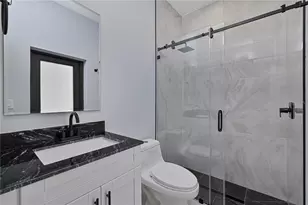 1313 NE 7th Ave, Cape Coral, FL 33909 - Photo 29