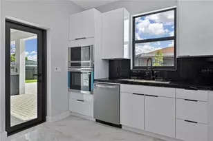 1313 NE 7th Ave, Cape Coral, FL 33909 - Photo 15