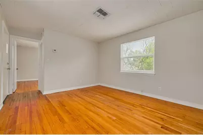 301 24th Avenue N, Saint Petersburg, FL 33704 - Photo 5