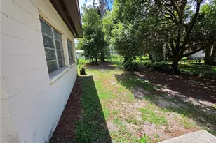 1103 N Crystal Terrace, Plant City, FL 33563 - Photo 9