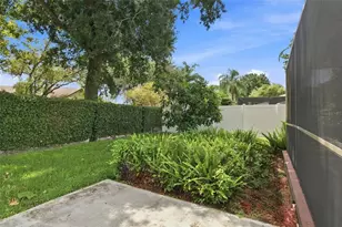 5036 Cypress Trace Dr, Tampa, FL 33624 - Photo 19