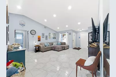 70 Squire Court, Dunedin, FL 34698 - Photo 7